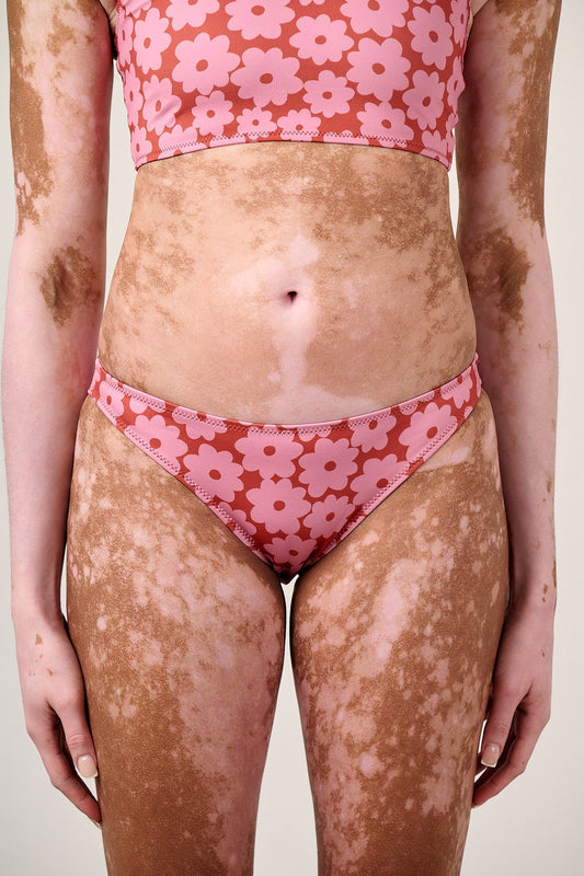 Aria - Low Rise Bikini Bottoms in Coastal Flower