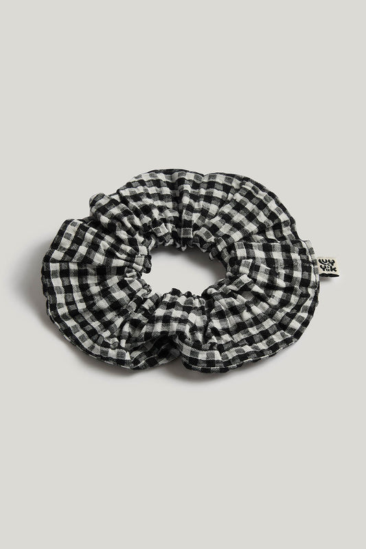 Mimmi - Scrunchie in Black and White Check