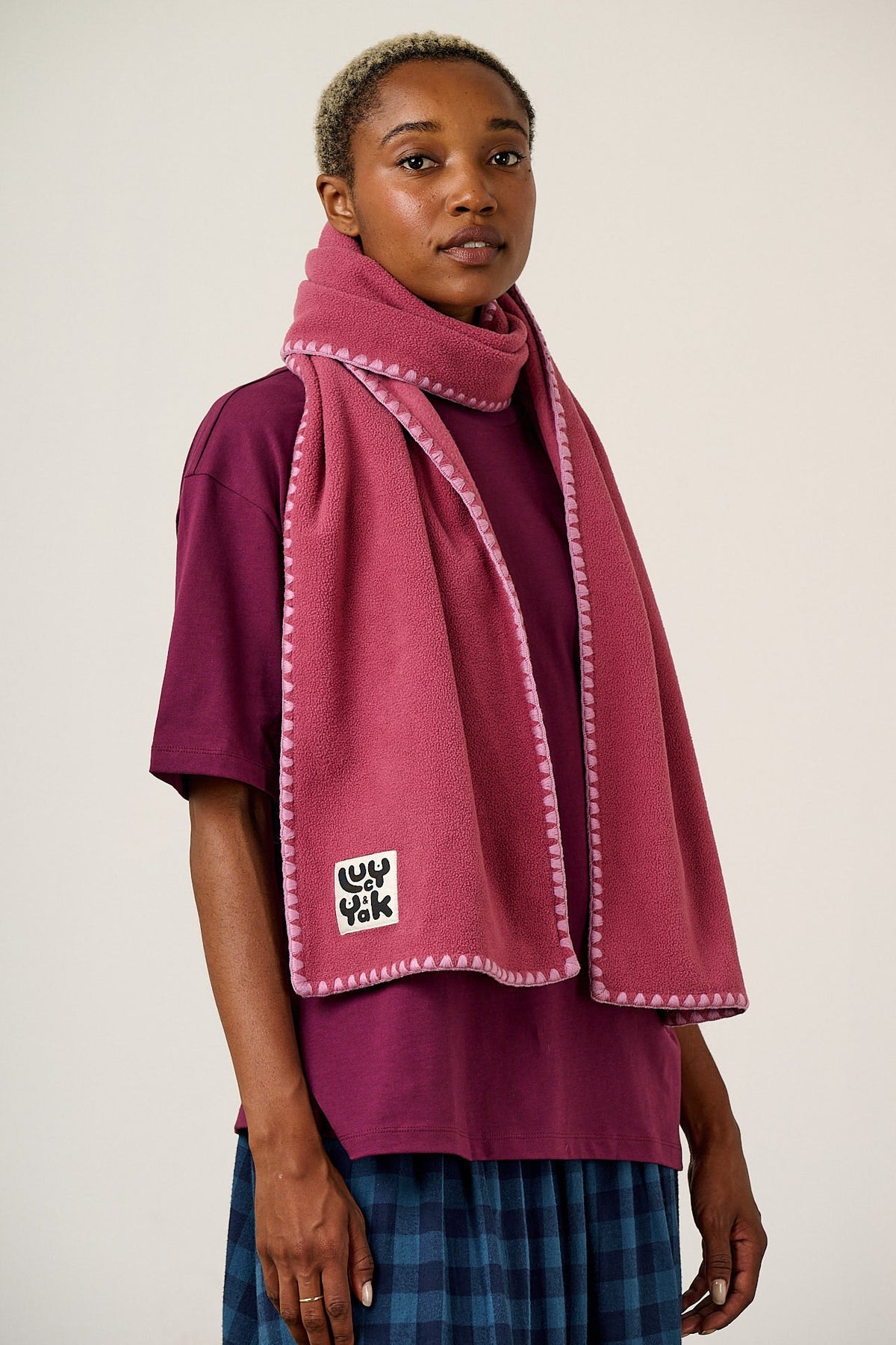 Kiri - Polar Fleece Blanket Stitch Scarf in Pink