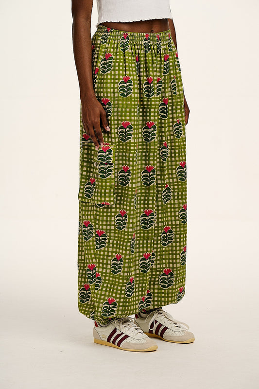 Rumi - Cotton & Linen Barrel Trousers in Blooming Green Checkerboard