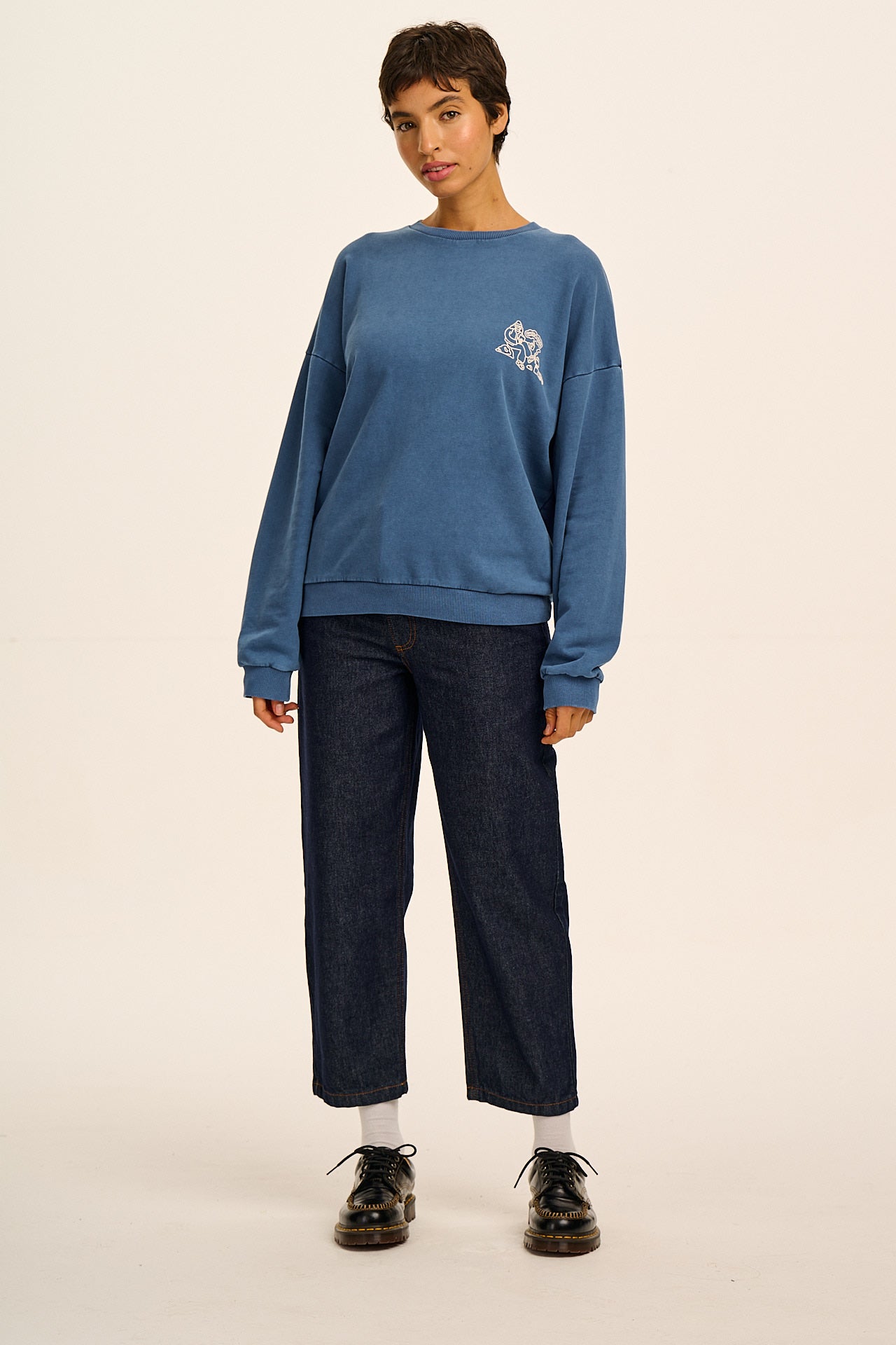 Sutton - Cotton Oversized Sweatshirt in Blue Follow Trails Print