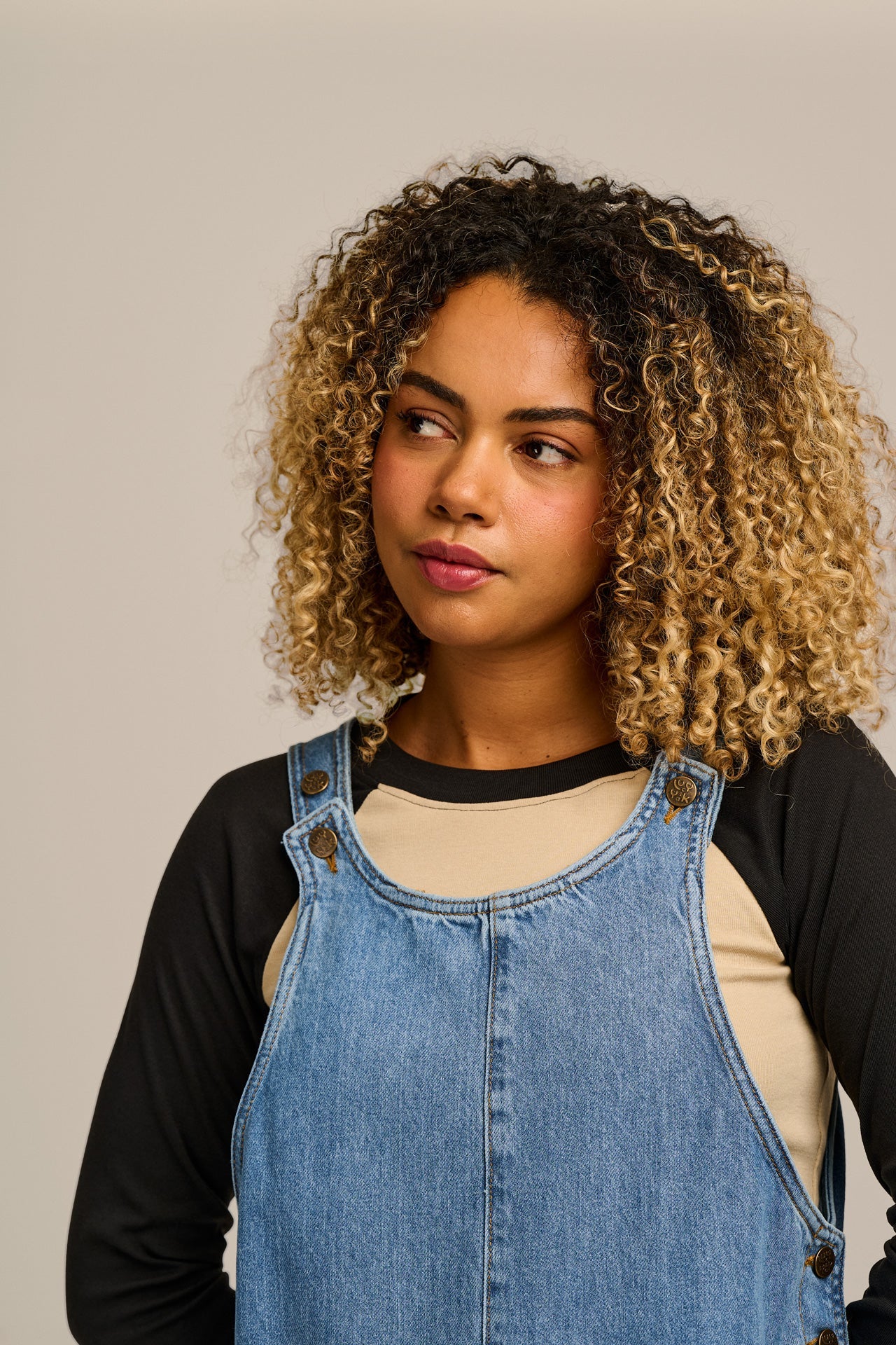 Lily - Denim Midi Dress in Midwash Denim