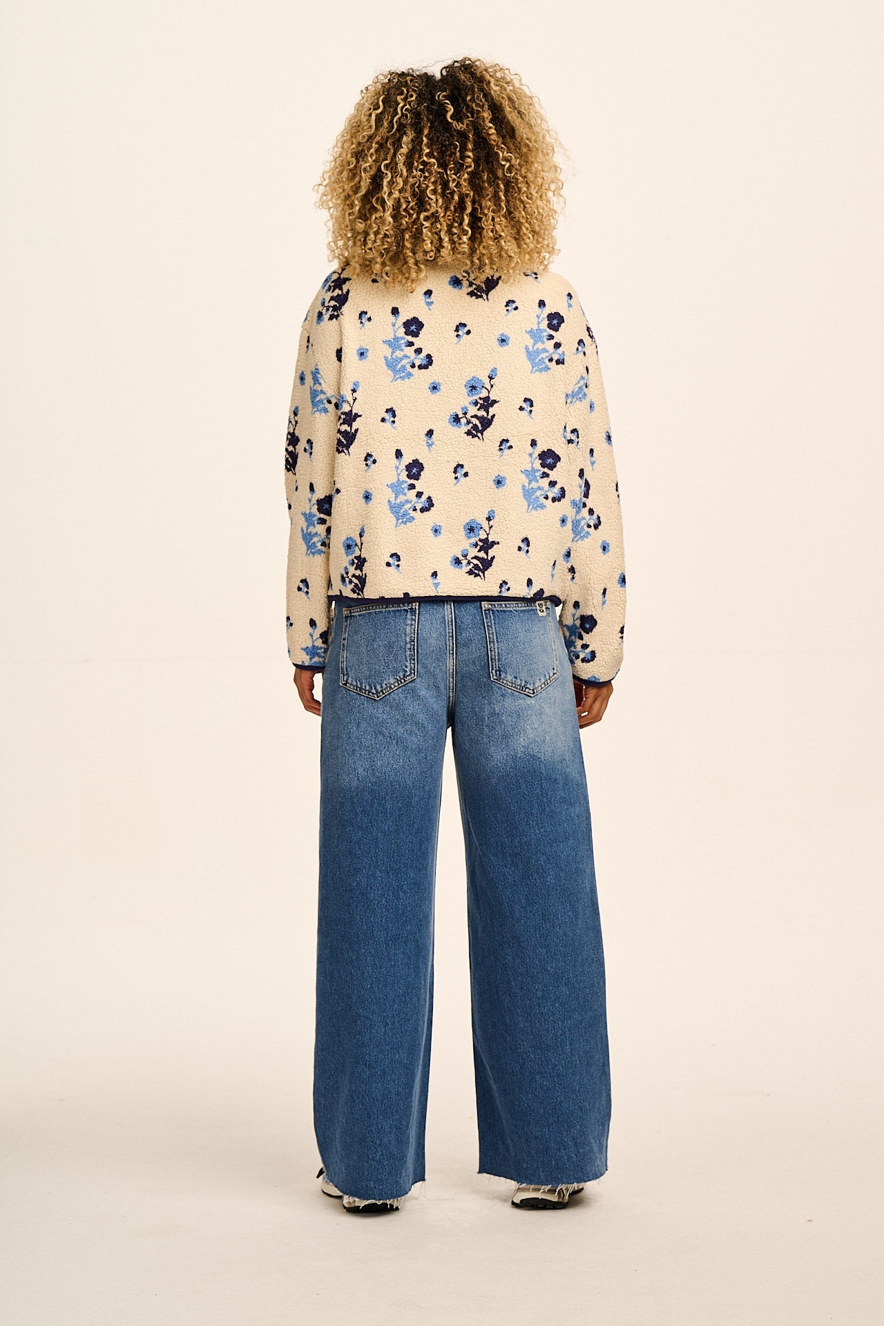 Marlow - Lightweight Button Down Borg Fleece in Vintage Floral Print