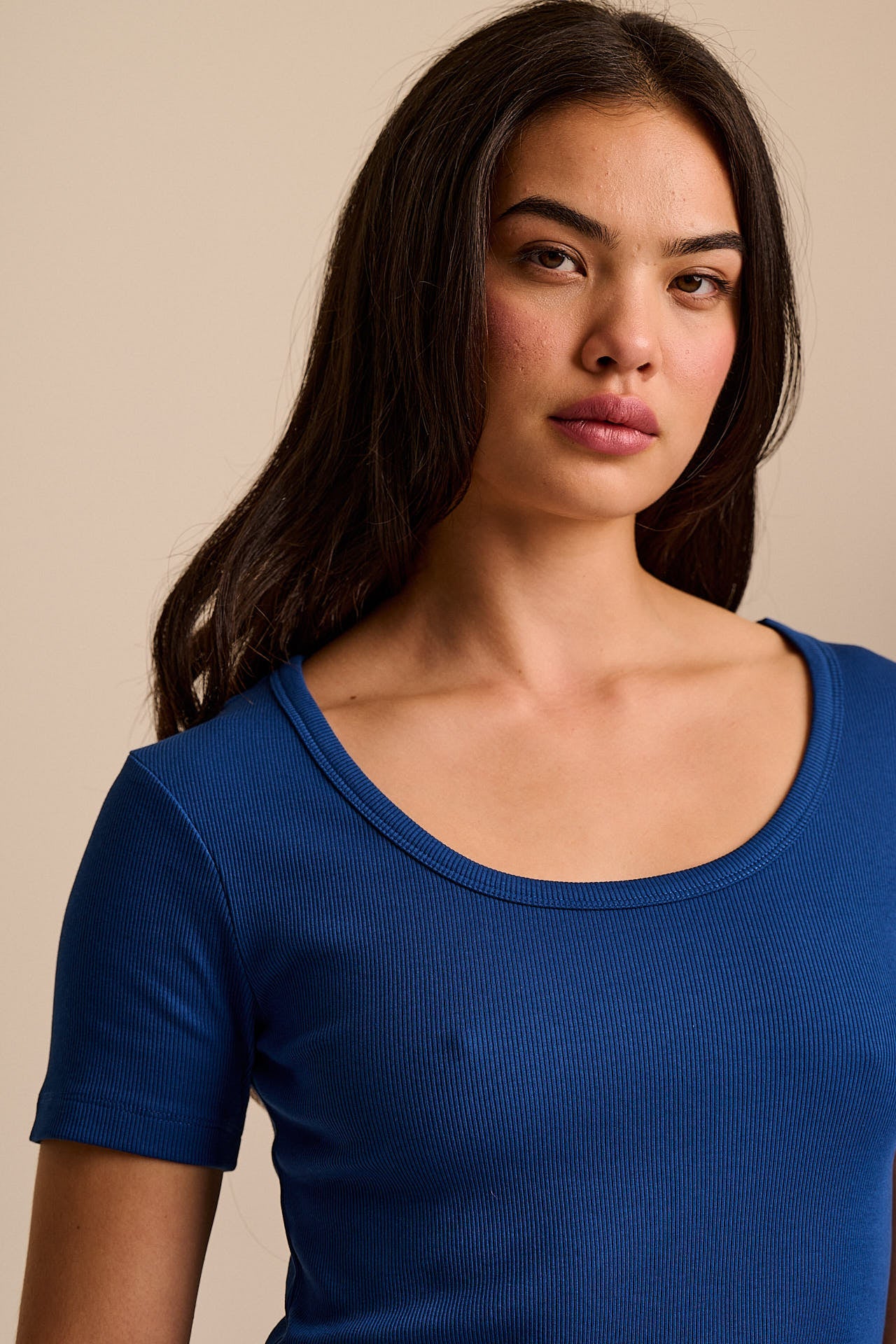 Vita - Ribbed Cotton Scoop Neck Short Sleeve T-Shirt in Blue