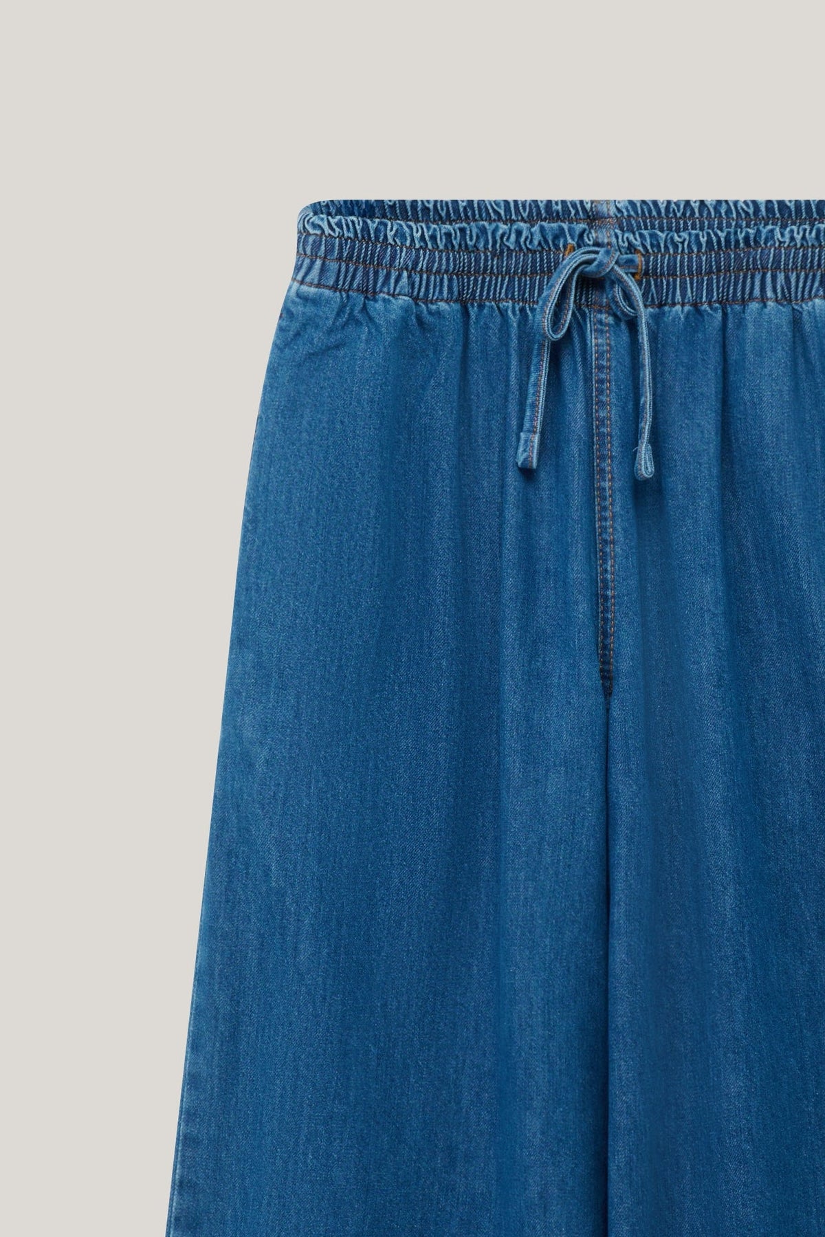 Norris - Wide Leg Cotton Jeans in Midwash Denim
