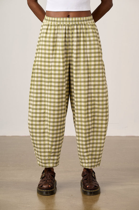 Obregon - Barrel Leg Cotton Linen Trousers in Green Check