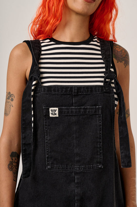 Original Shorts - Denim Dungarees Shorts in Washed Black