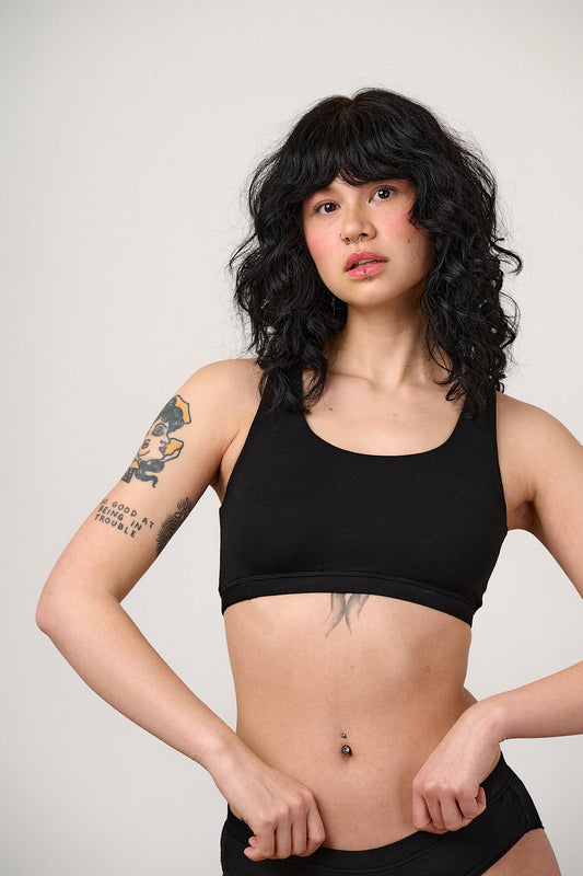 Emil - Viscose Crop Top in Black