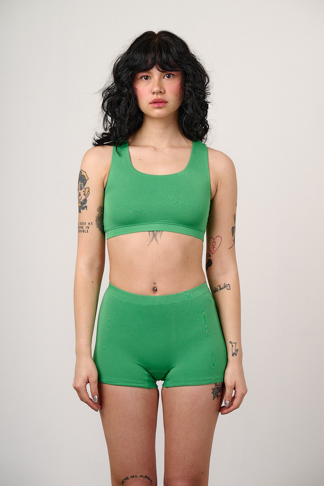 IMPERFECT - Emil - Viscose Crop Top in Kelly Green