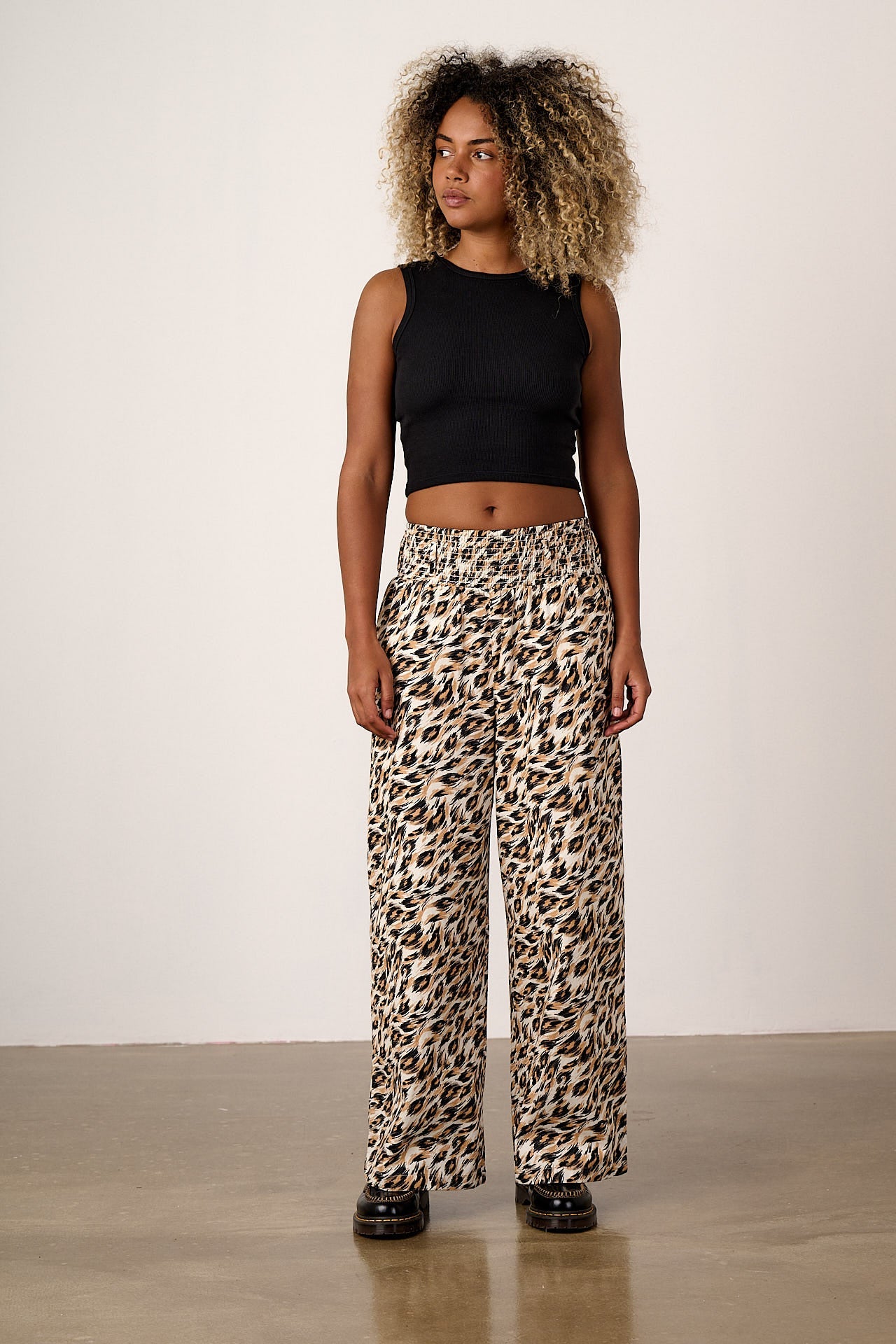 Alex - Wide Leg Cotton Trouser in Leo Swirl