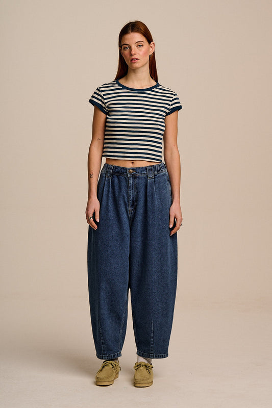 Ashby - Denim Barrel Leg Jeans in Mid Wash