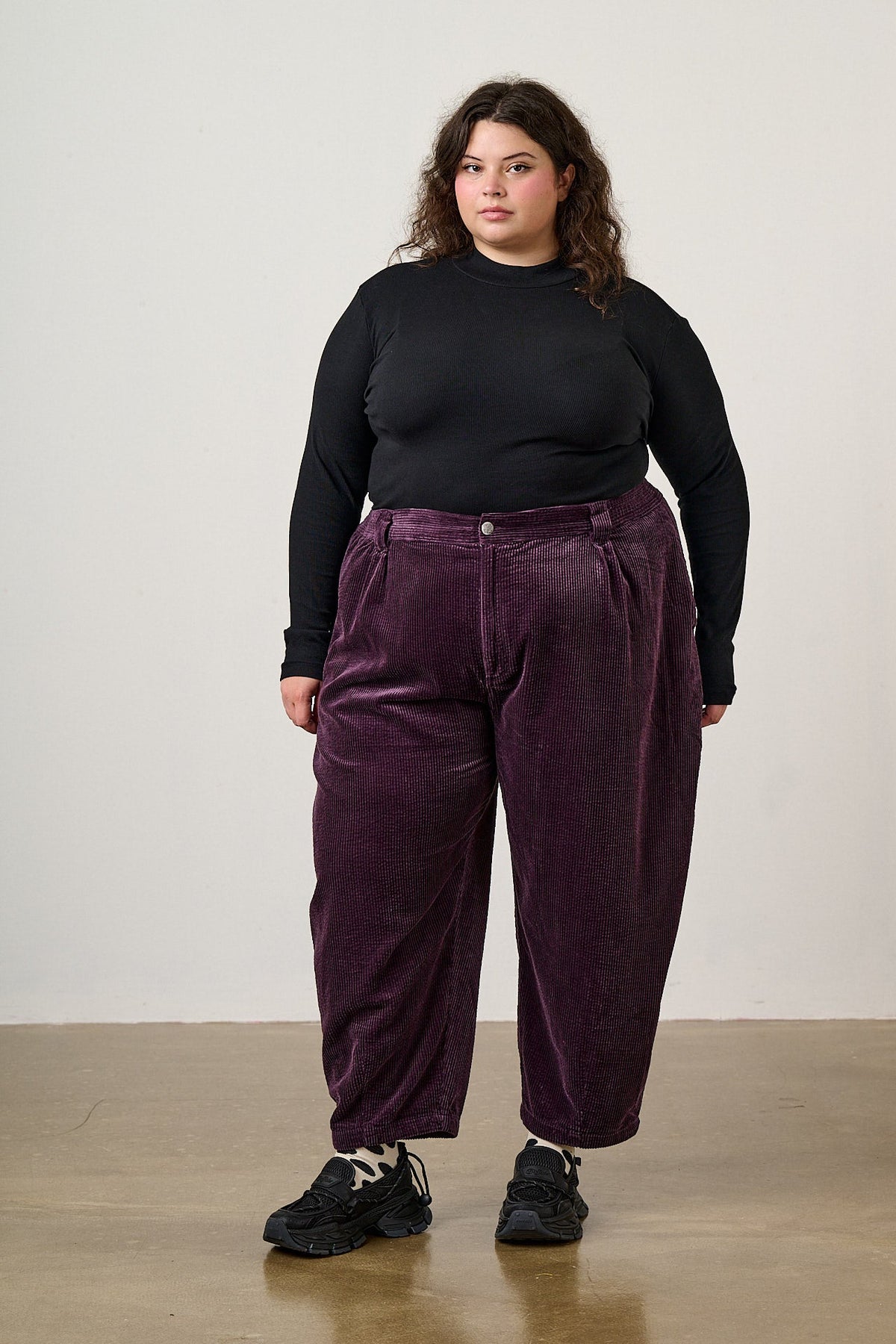 Ashby - Organic Corduroy Barrel Trouser in Plum Perfect