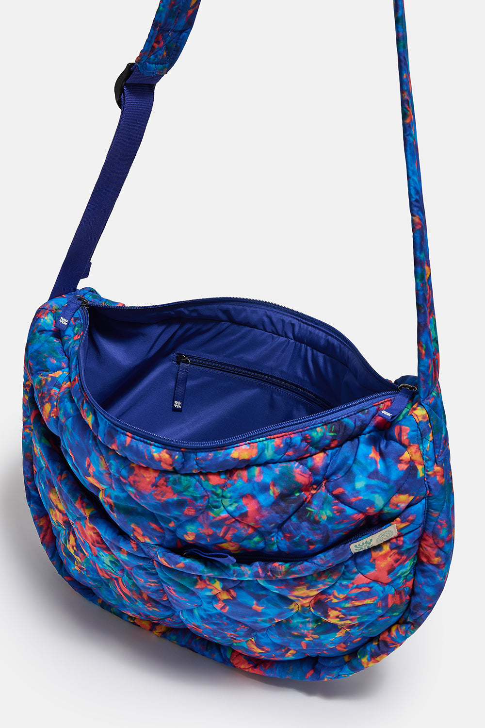 L.E. Laval - Weekend Bag in Digital Blur Natural History Museum & Yak