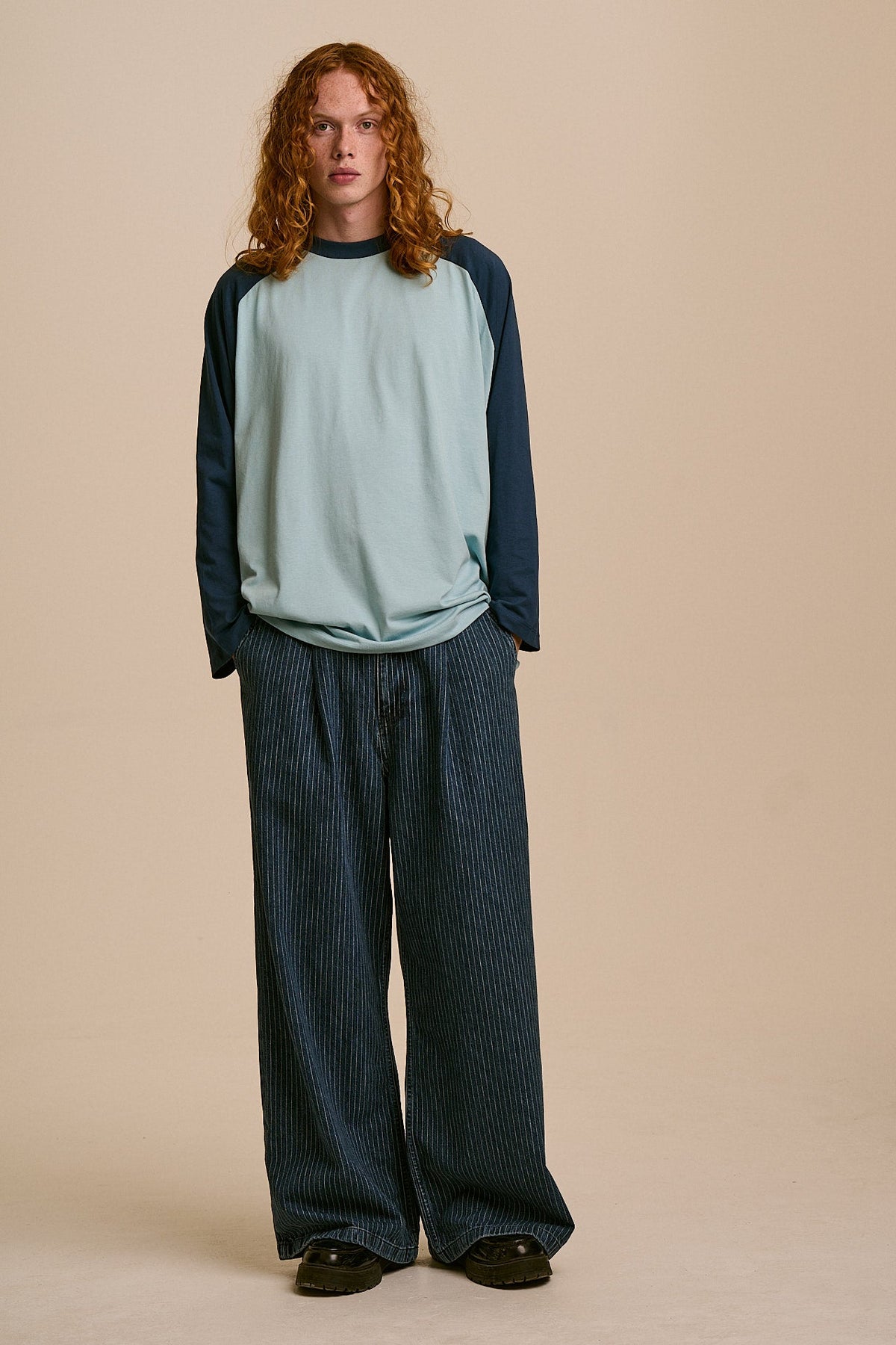 Bennett - Oversized Organic Cotton Raglan Tee in Blue