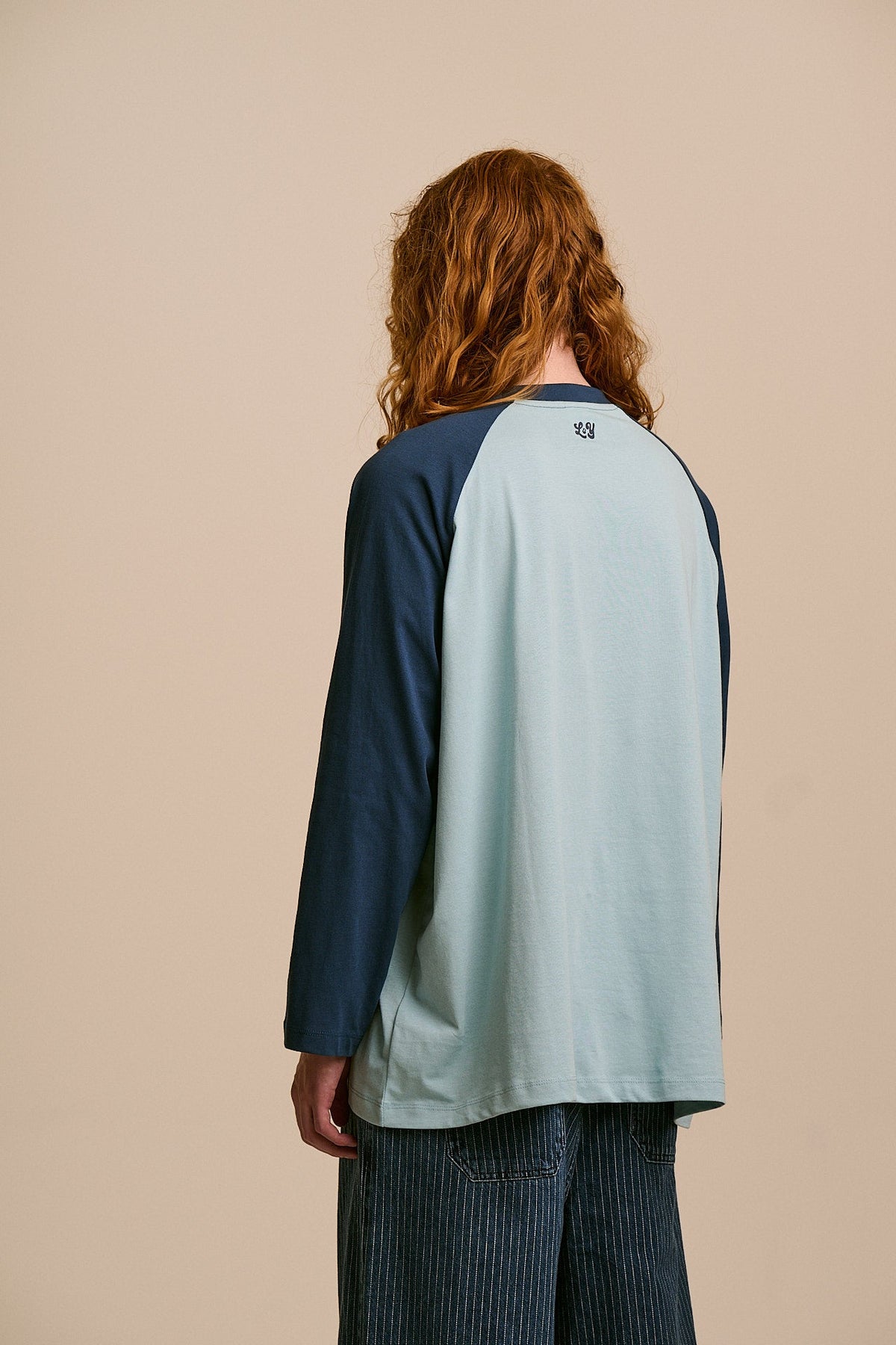 Bennett - Oversized Organic Cotton Raglan Tee in Blue