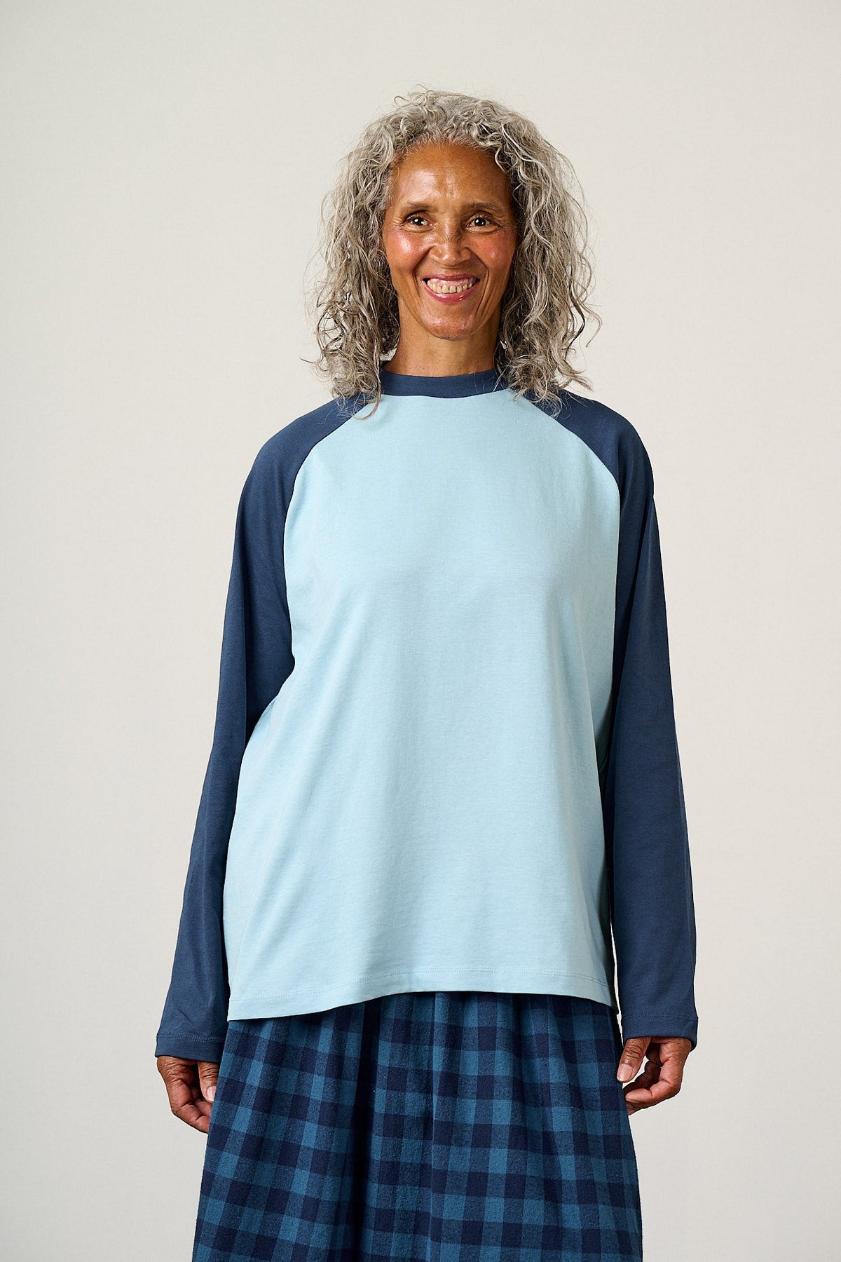 Bennett - Oversized Organic Cotton Raglan Tee in Blue