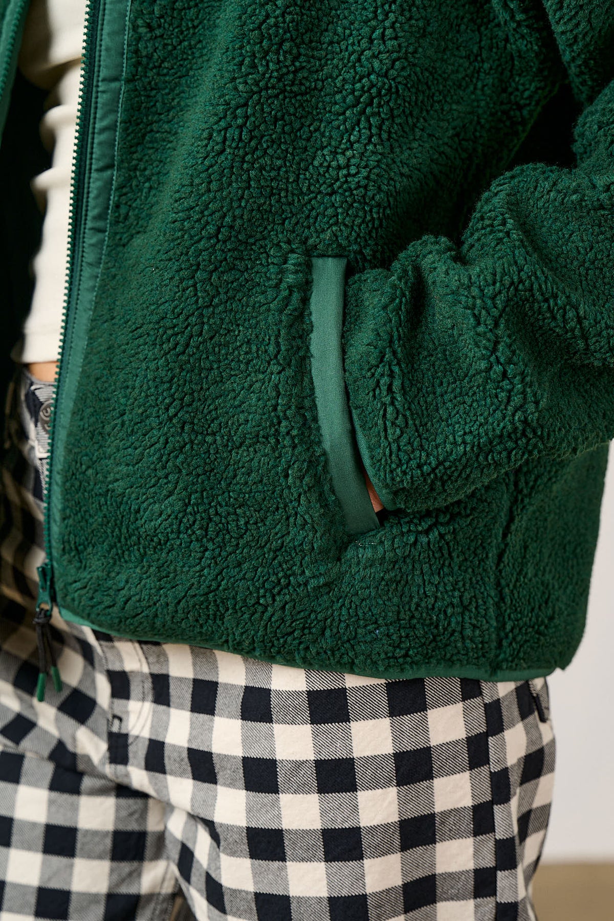 Cassie - Fleece Bomber Jacket in Green