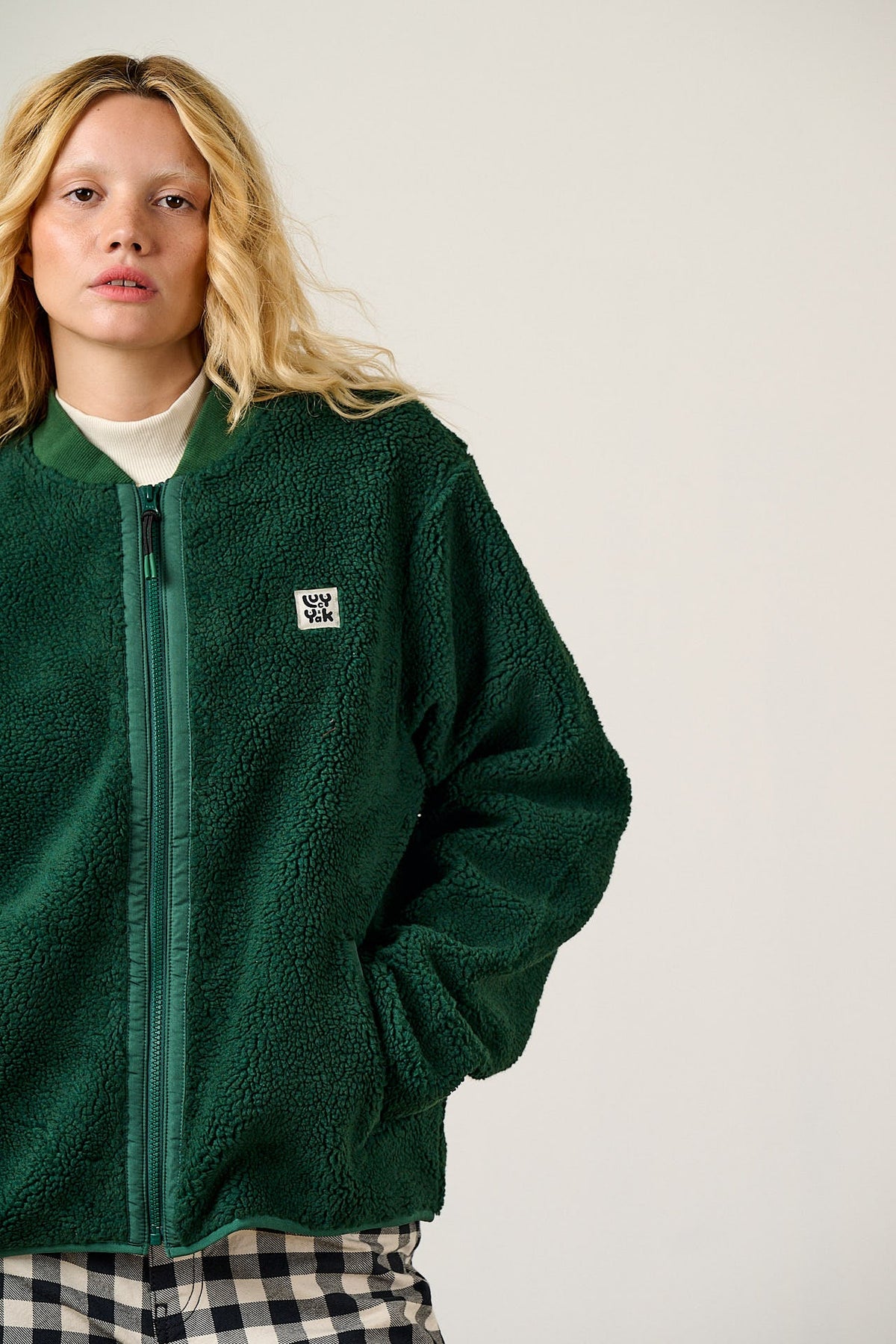 Cassie - Fleece Bomber Jacket in Green