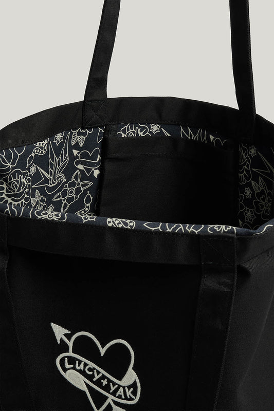 Catalina - Organic Cotton Oversized Tote in Heart Embroidery