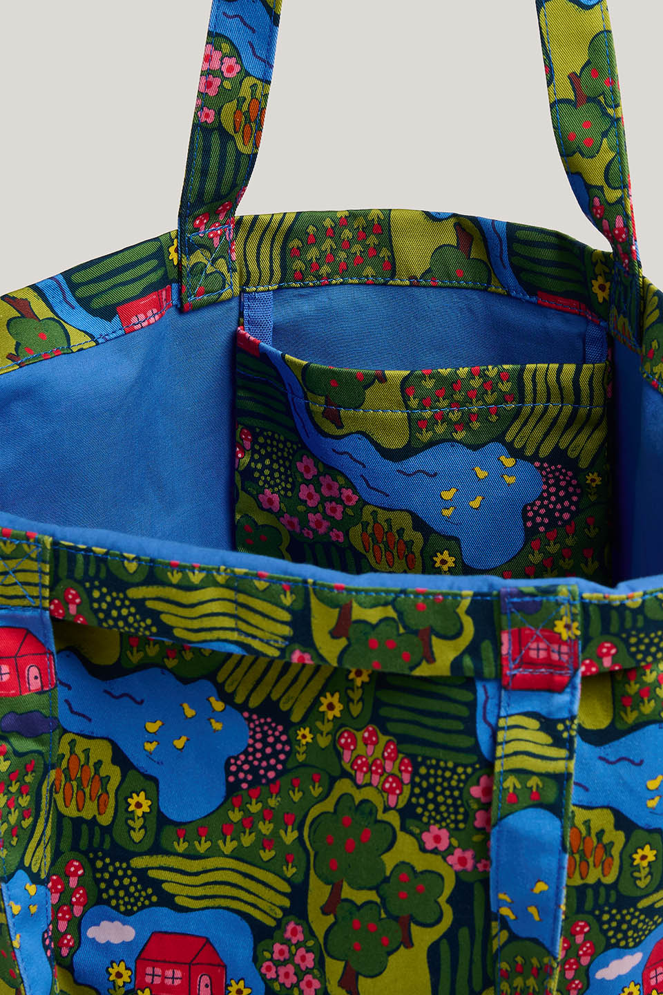 Catalina - Organic Cotton Oversized Tote in Farmyard Scene