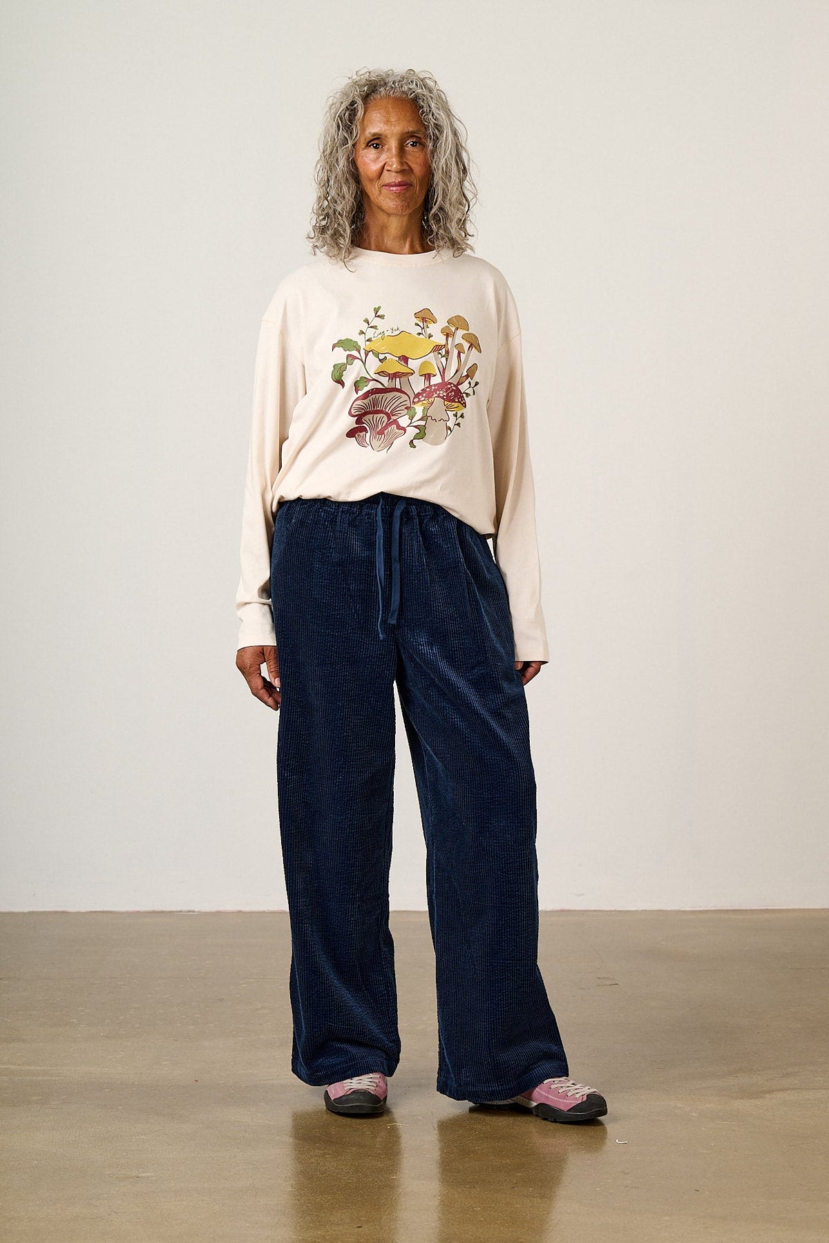 Norris - Wide Leg Corduroy Trousers in Navy with Mushroom Emb