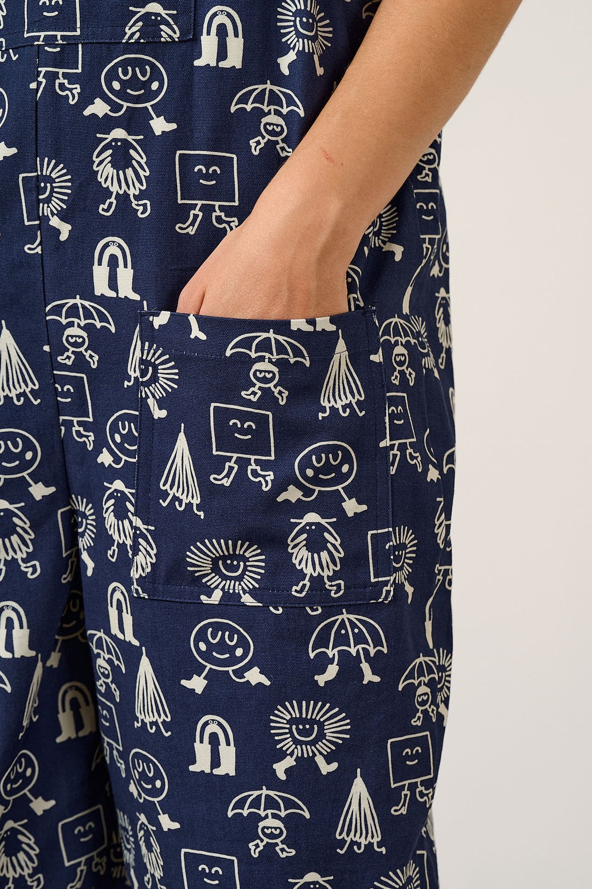 L.E. Original - Organic Cotton Overalls in Walking in the Rain Studio Arhoj & Yak