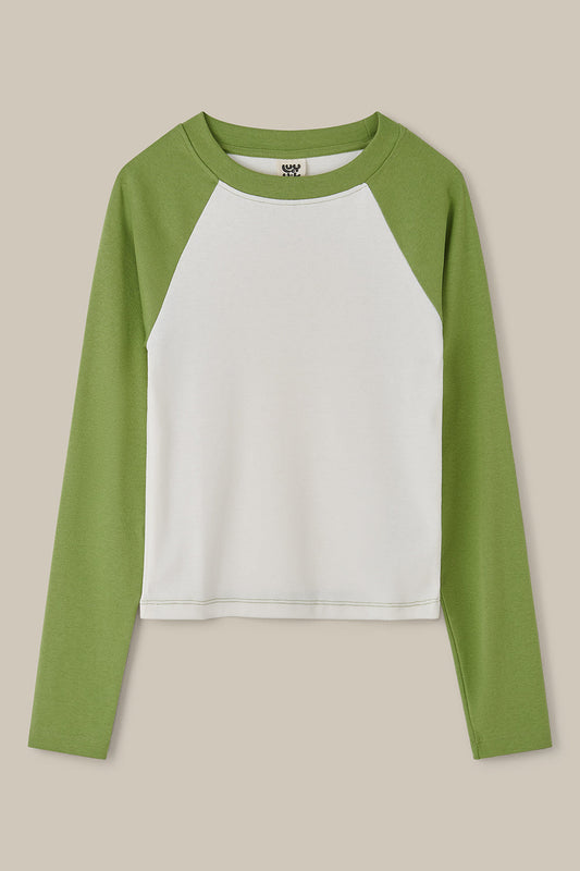 Avi - Long Sleeve Raglan Tee in Green & White