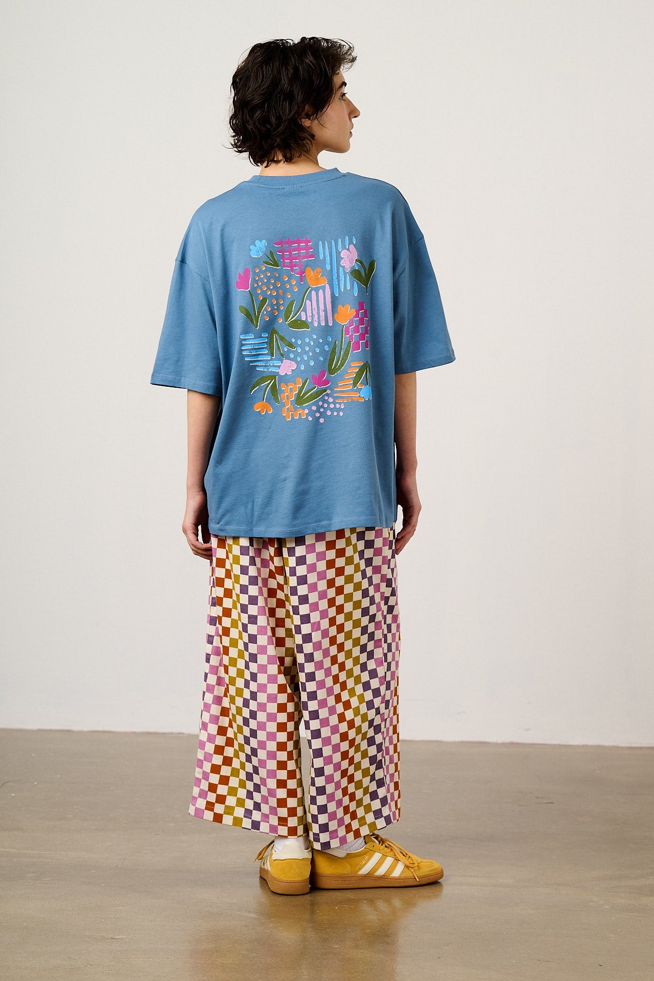 Benny - Oversized Cotton T-Shirt in Navy Retro Picnic Graphic