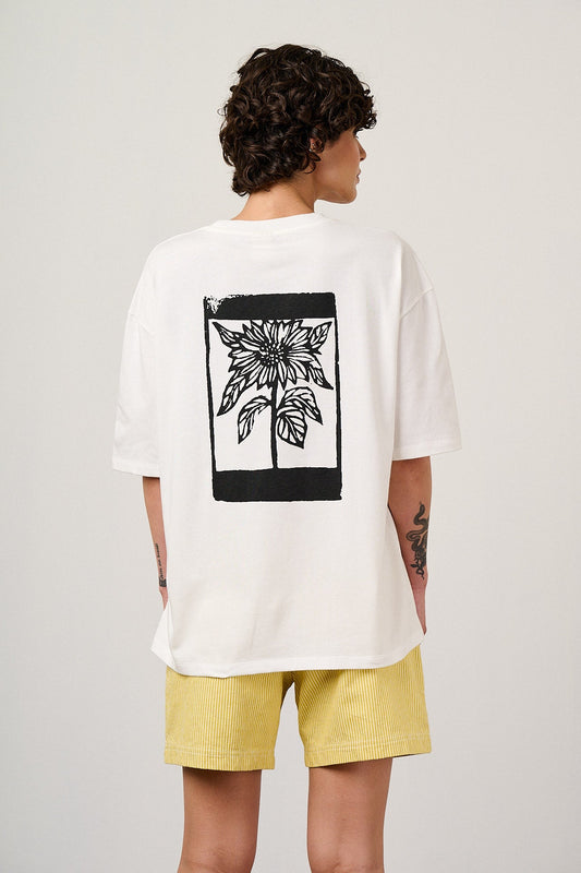 Benny - Oversized Cotton T-Shirt in Ecru Sunflower Print