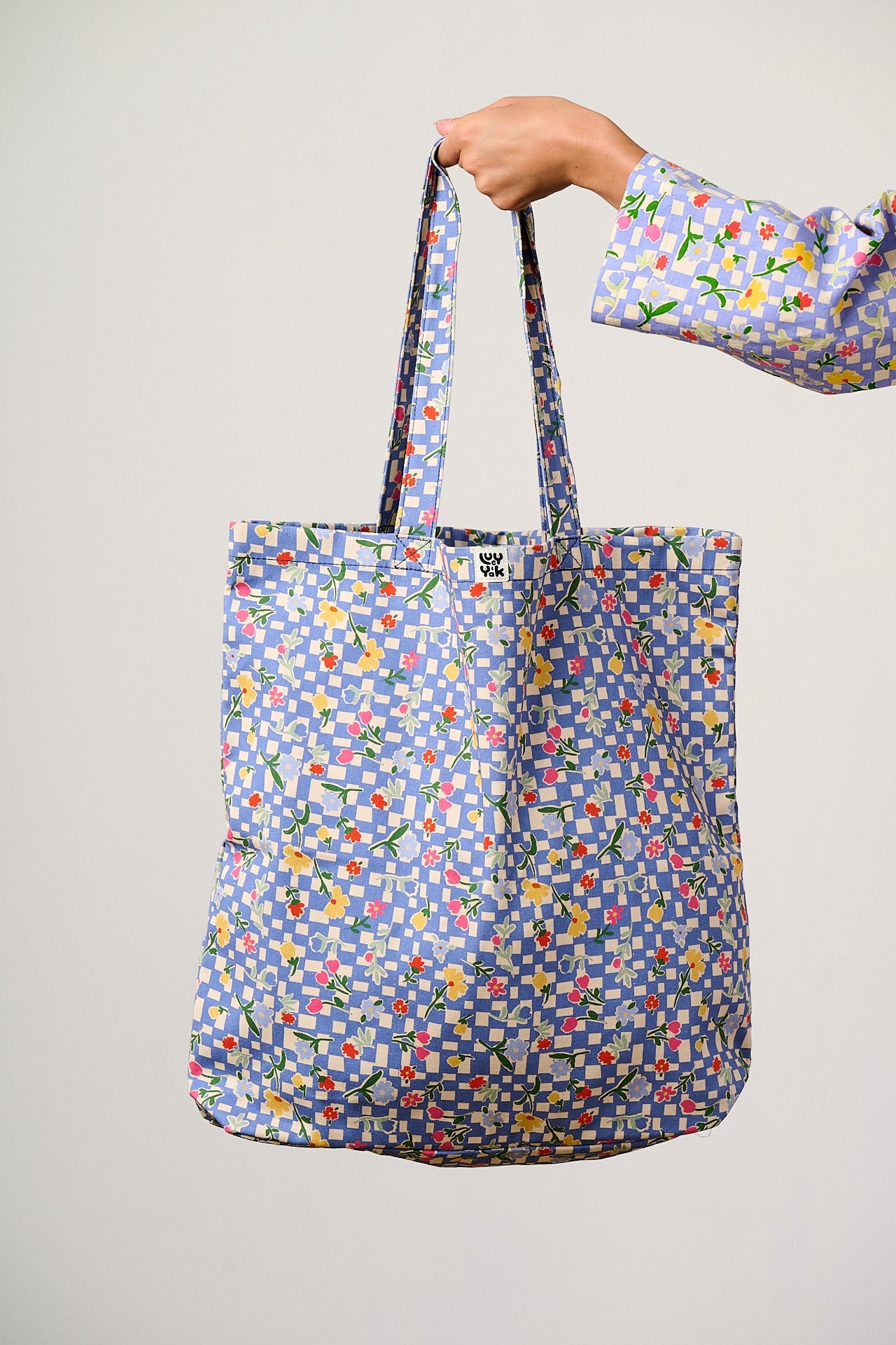 Catalina - Oversized Tote in Ditsy Floral Checkerboard