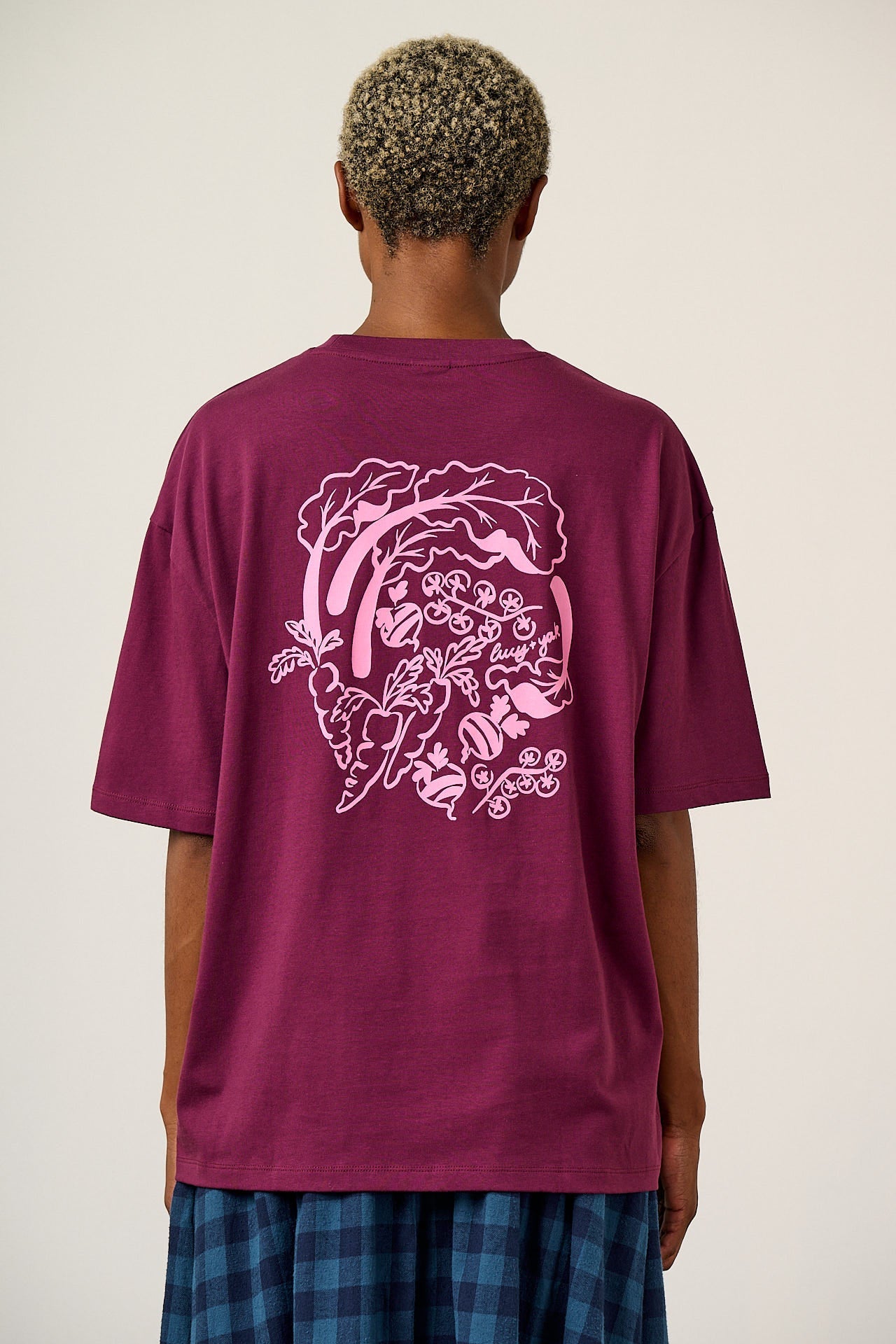 Benny - Oversized Cotton T-Shirt in Burgundy Autumn Veggies Print