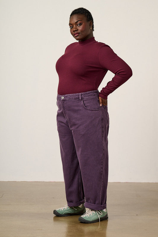 Drew Straight Leg Jeans - Organic Cotton Denim in Purple Wash