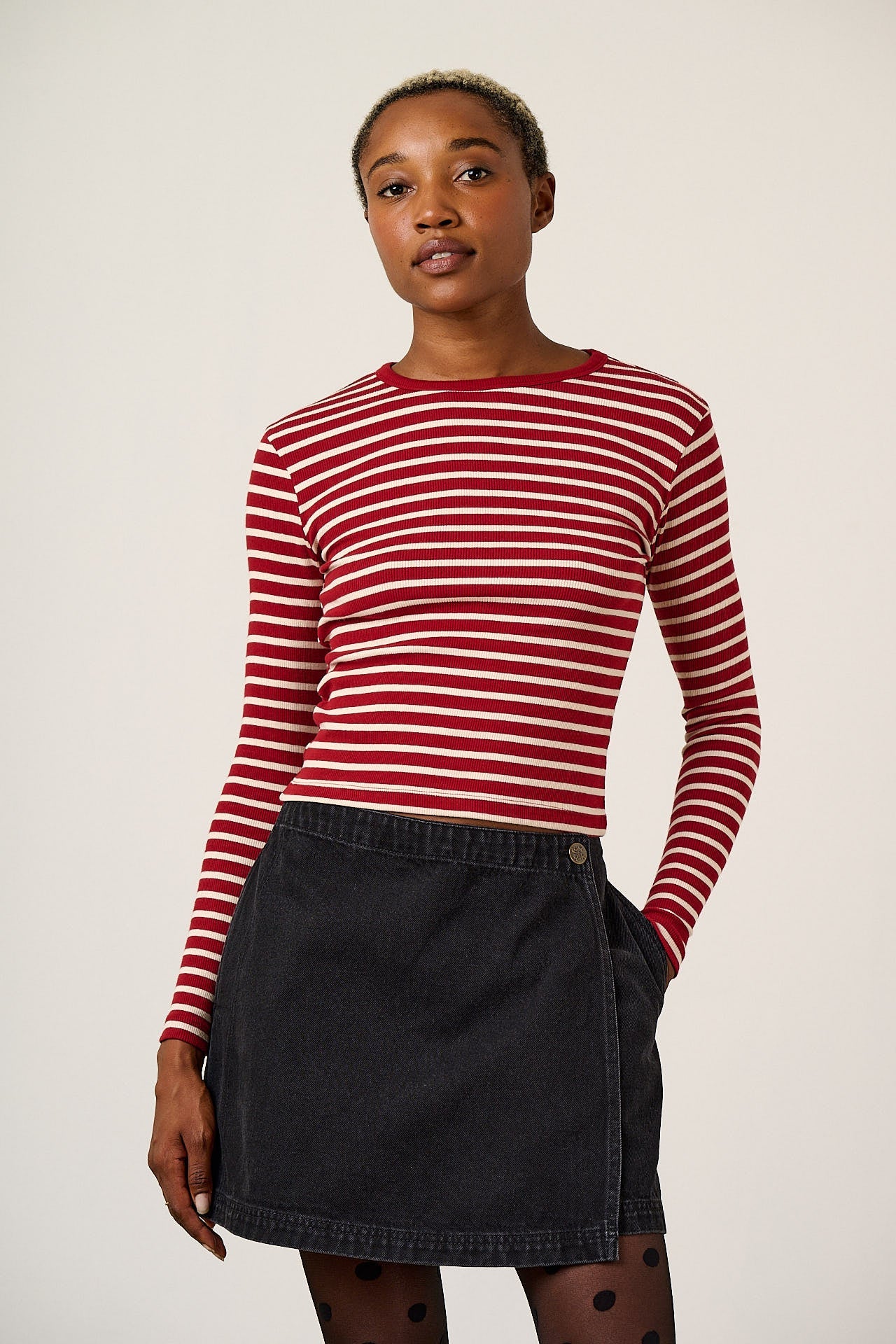 Grayson - Long Sleeve Cotton Top in Maroon Stripe