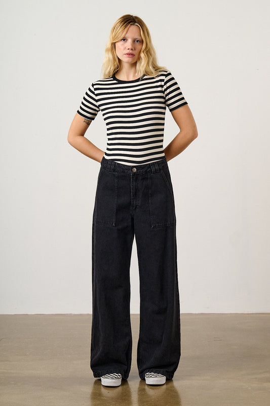 Delores Wide Leg Jeans - Organic Cotton Denim in Washed Black