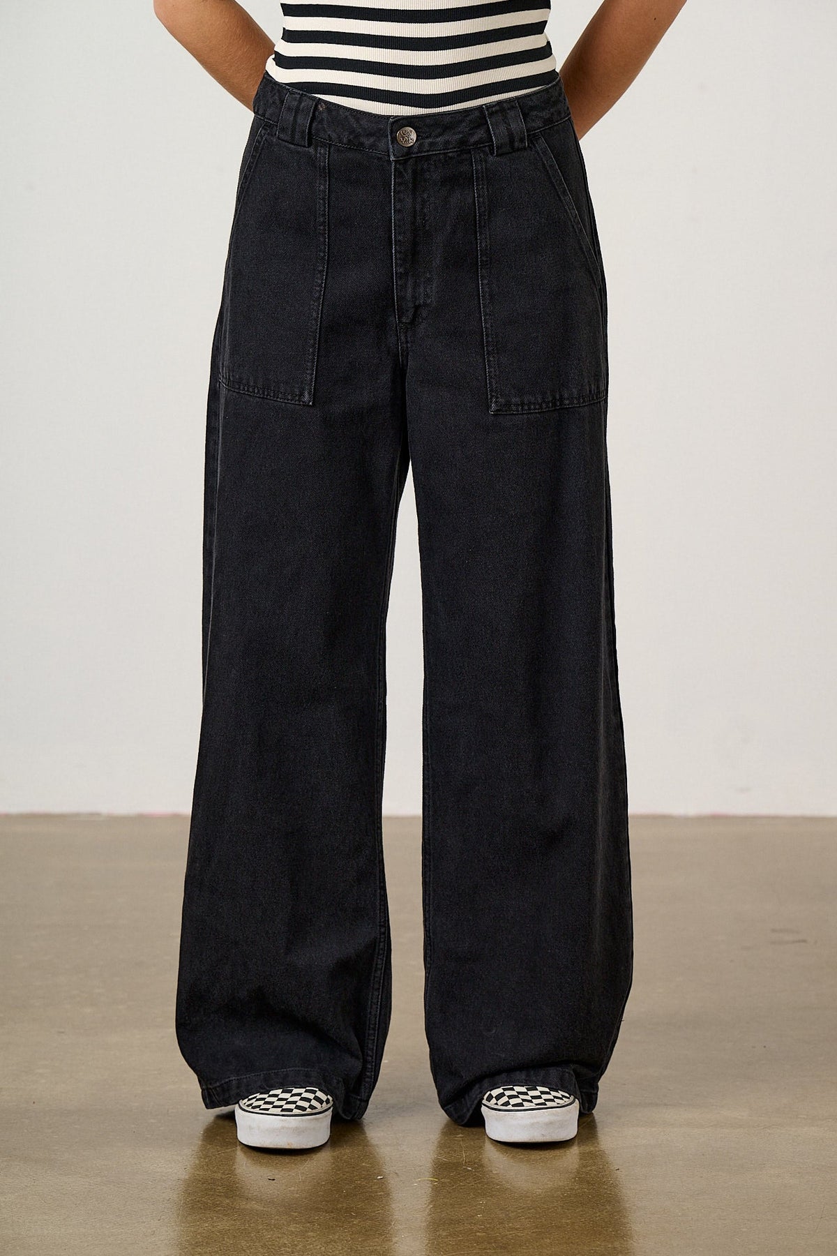 Delores Wide Leg Jeans - Organic Cotton Denim in Washed Black