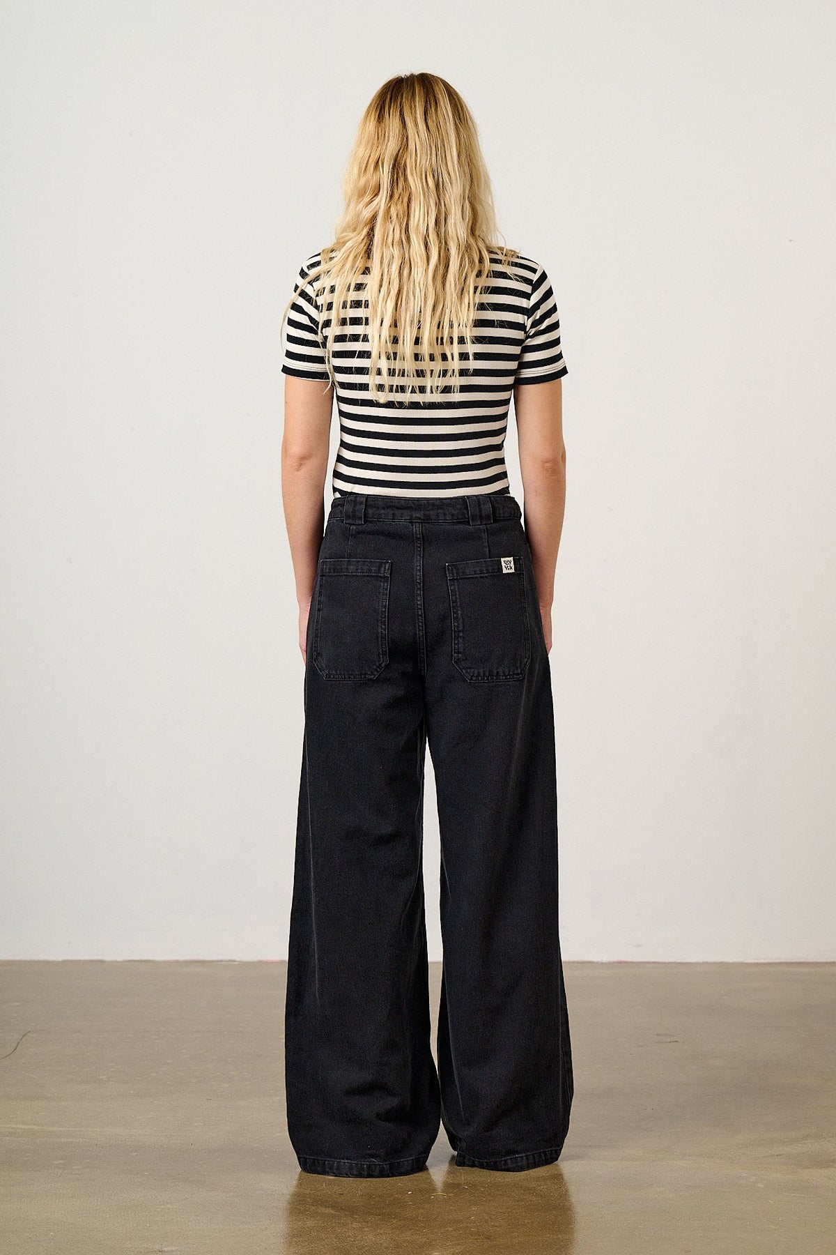Delores Wide Leg Jeans - Organic Cotton Denim in Washed Black