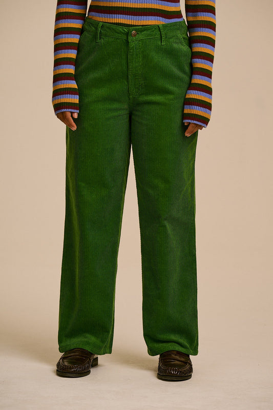 Linden - 90's Straight Leg Trousers in Dark Green Cord