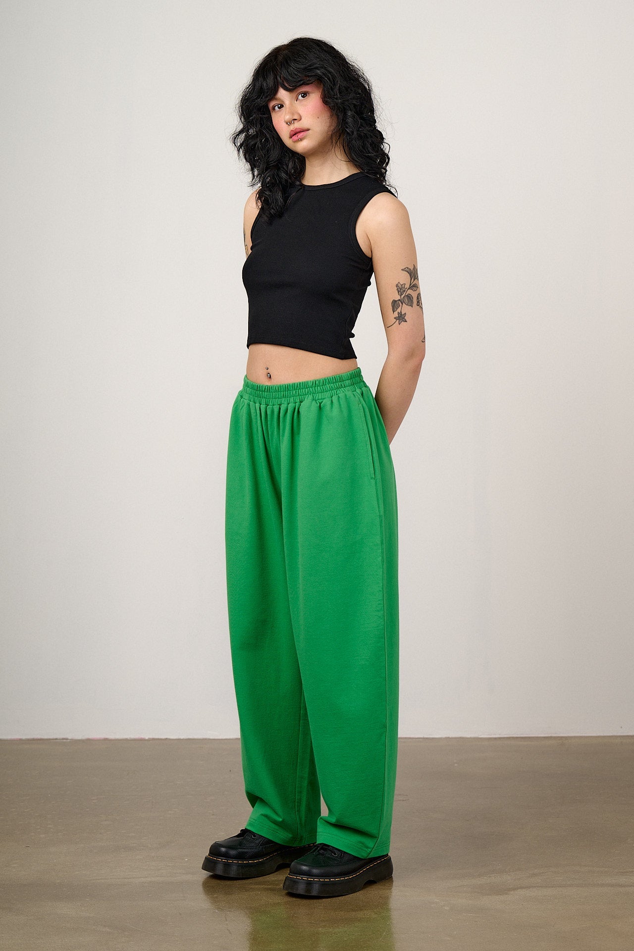 Freddie - Barrel Leg Cotton Jersey Trouser in Kelly Green