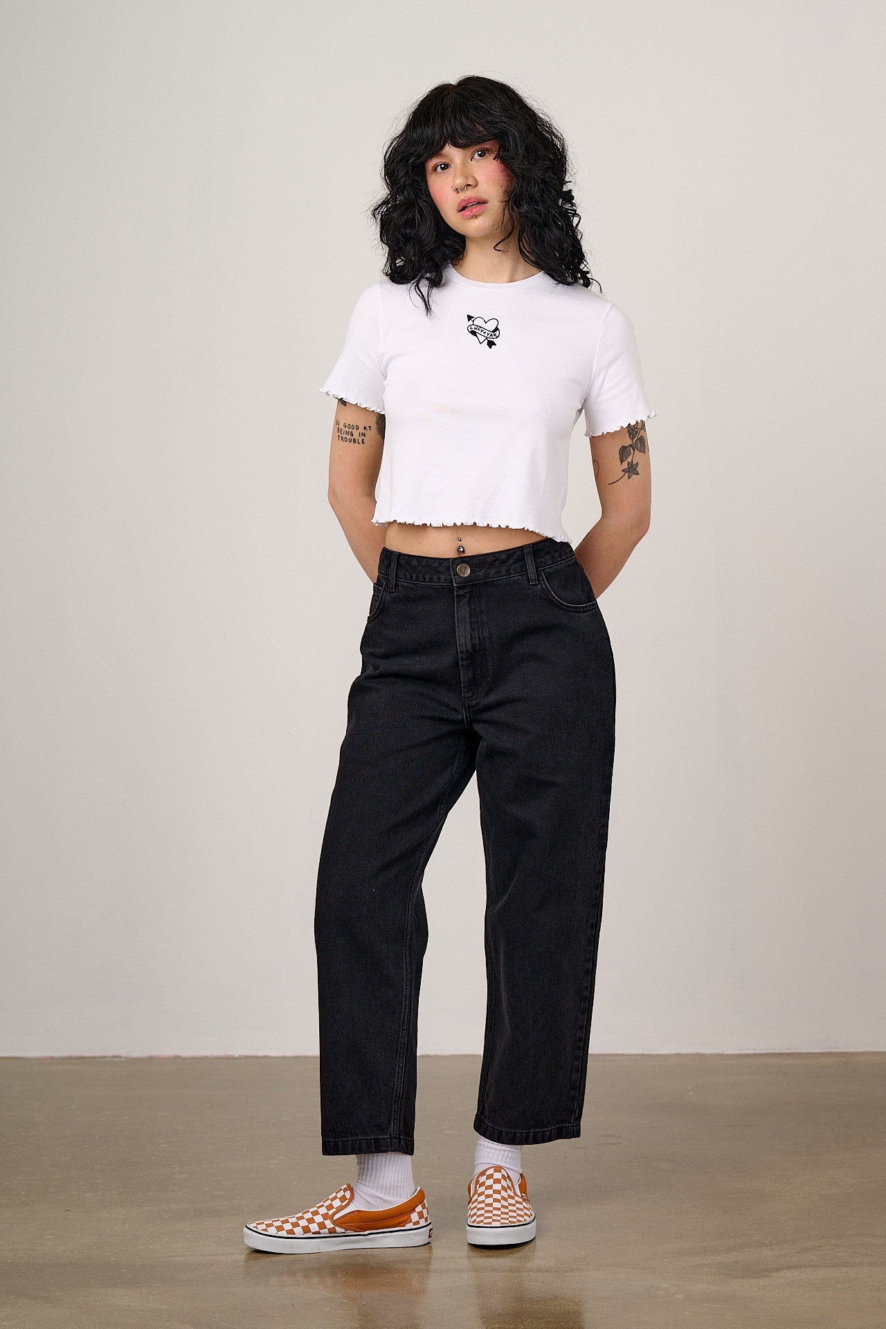 Greta - Cropped Cotton Top in White with Tattoo Heart Embroidery