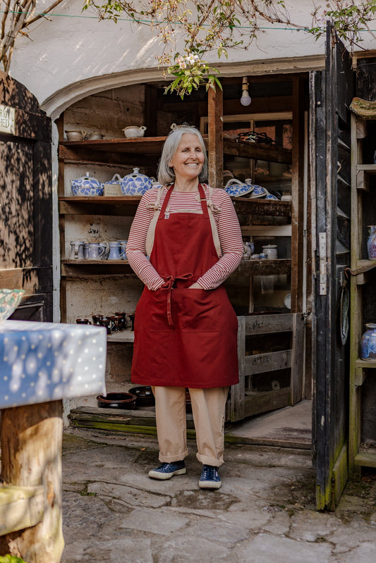 Amaia - Heavyweight Cotton Apron in Maroon