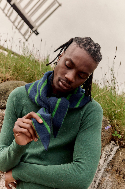 Loki - Neck Scarf in Blue & Green Stripe