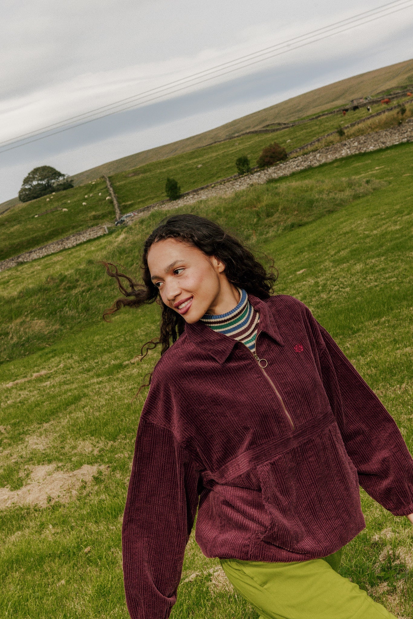 Hiezu - Corduroy Jacket in Burgundy