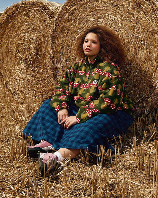 Stevie - Recycled Polyester Fleece in Mushroom