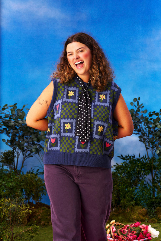 Saffle - Cotton Knitted Vest in Tulip Checkerboard