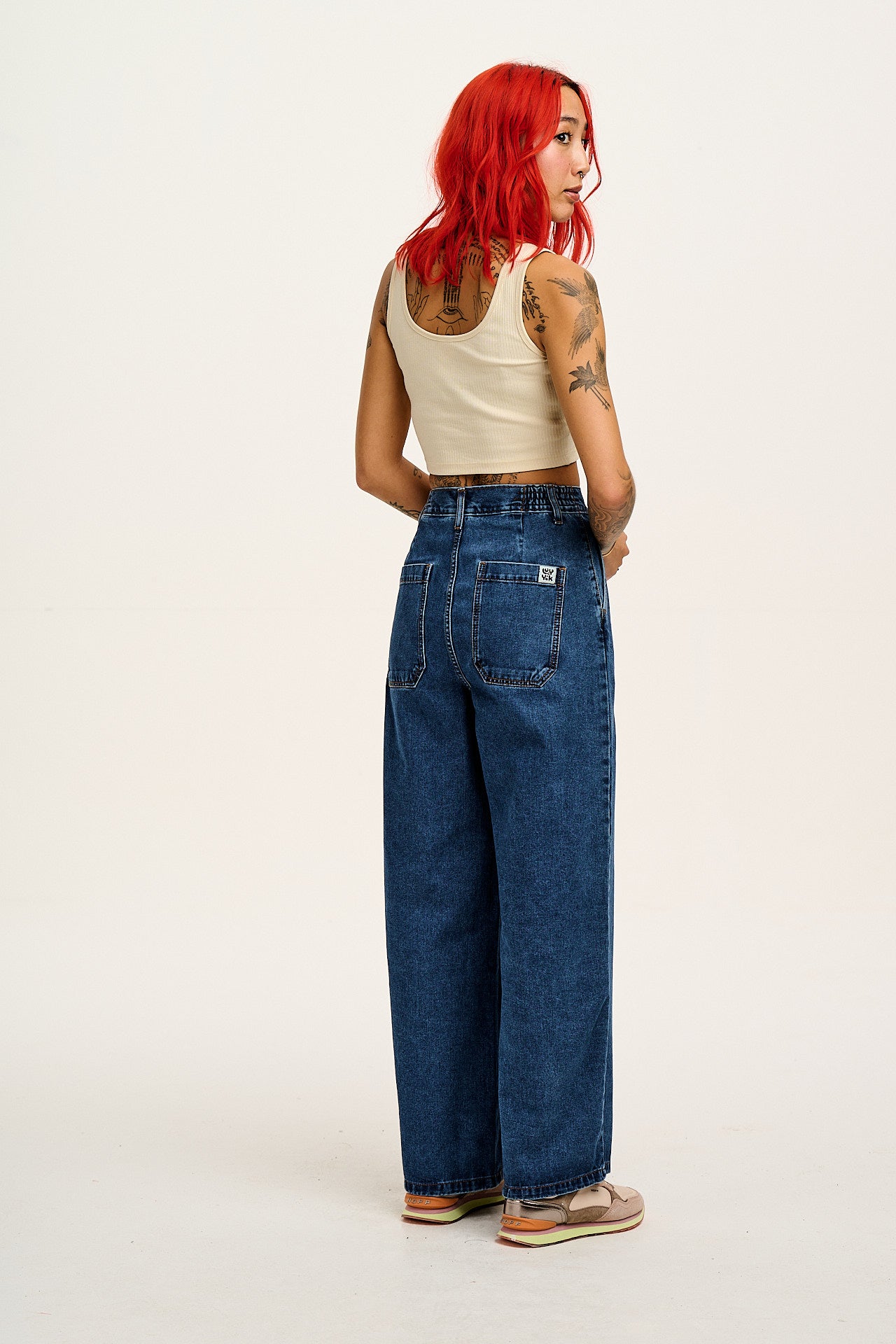 Cole - Wide Leg Denim Jeans in Mid Wash Blue