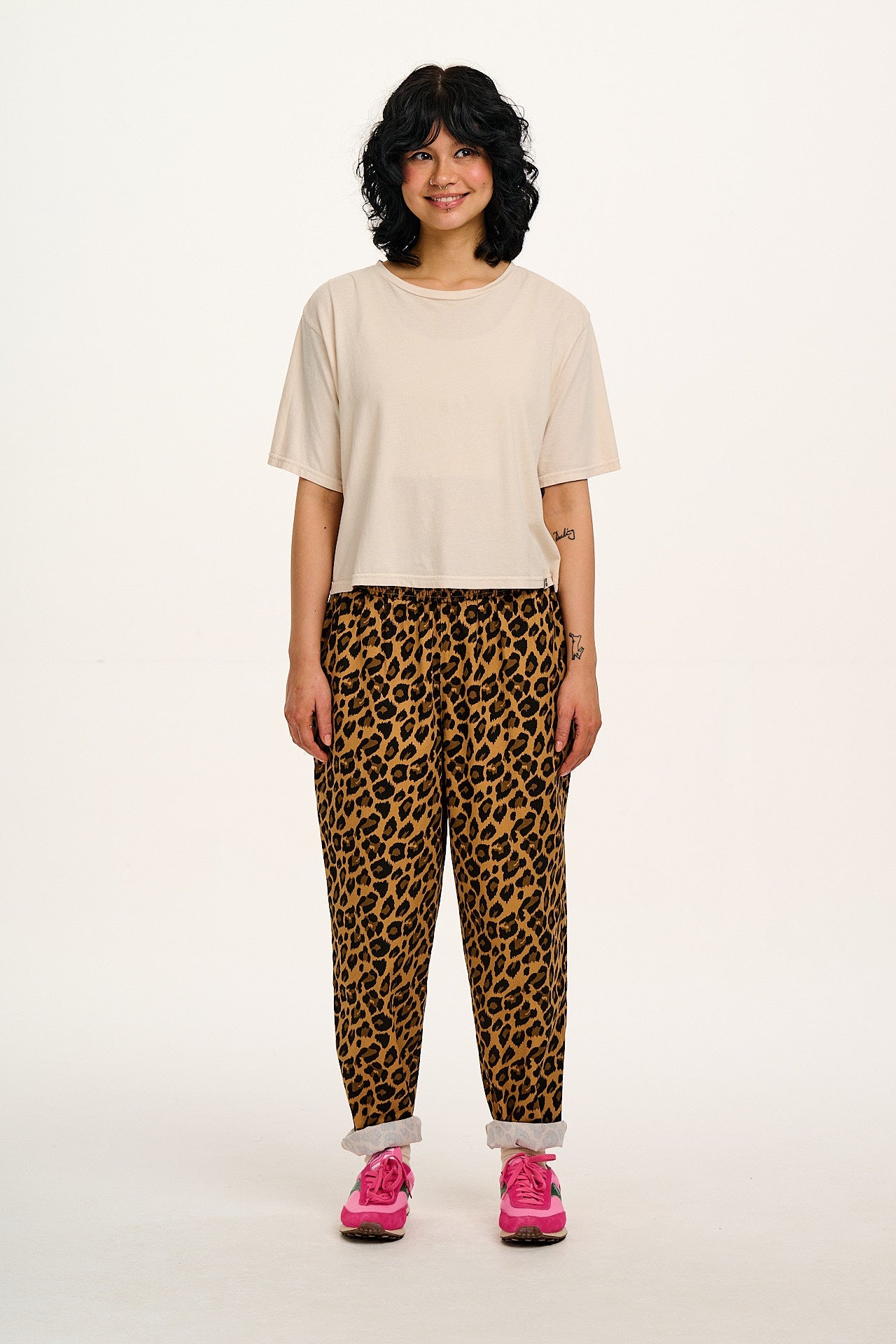 Alexa - Cotton Trousers in Leopard Print
