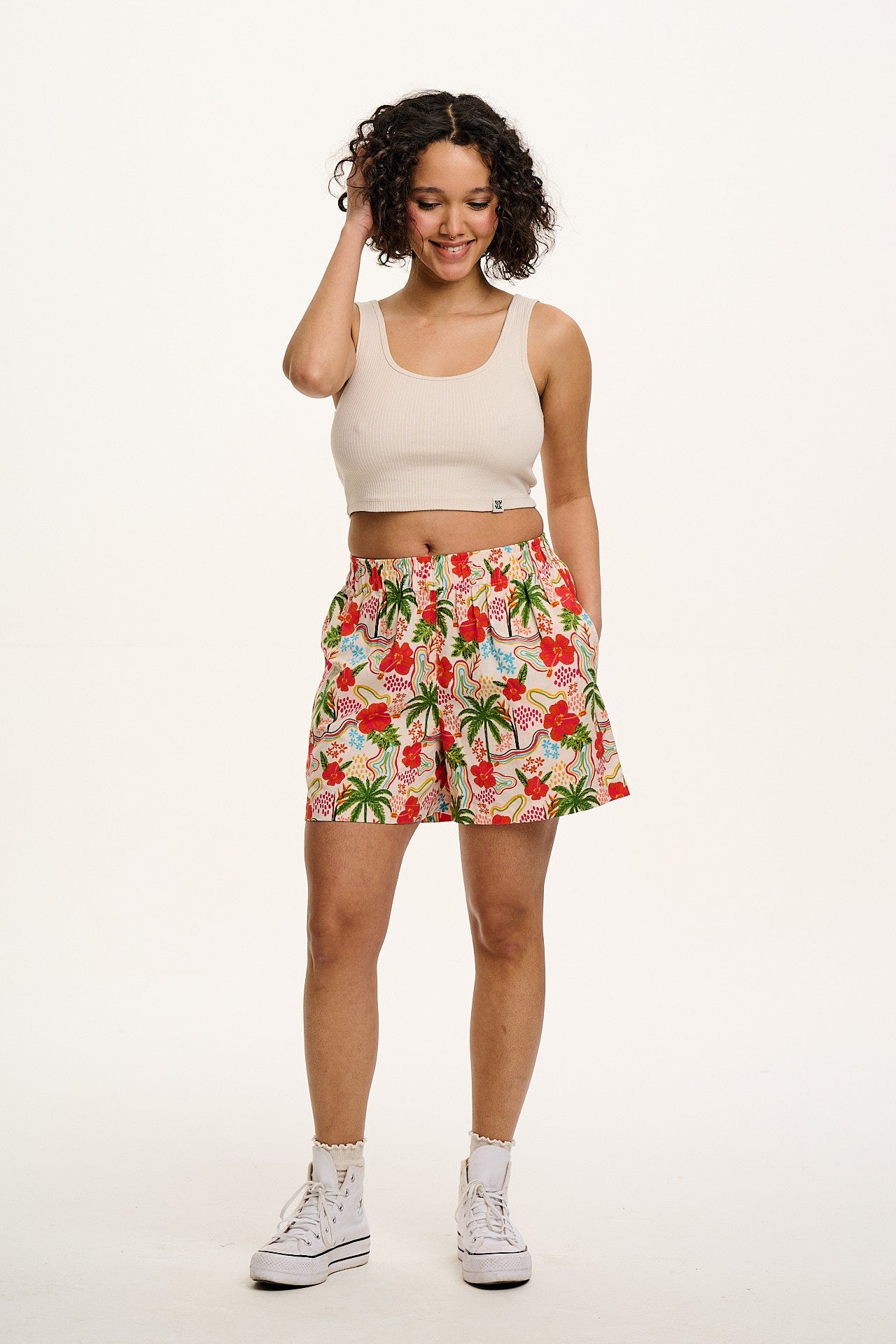 Jessie - Cotton & Linen Shorts in Totally Tropical Print
