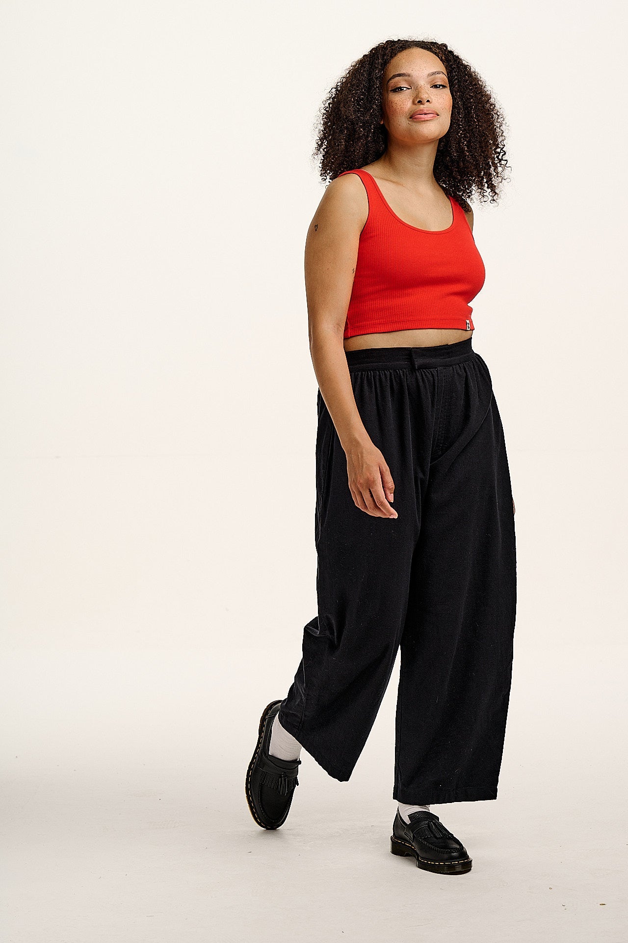 Beau - Barrel Leg Brushed Cotton Trousers in Black