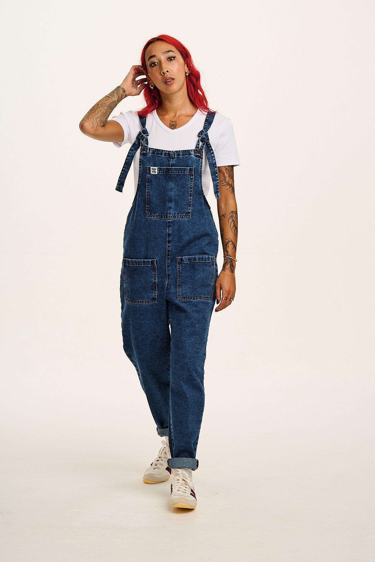 Ivy - Ribbed Cotton V Neck Tee in White