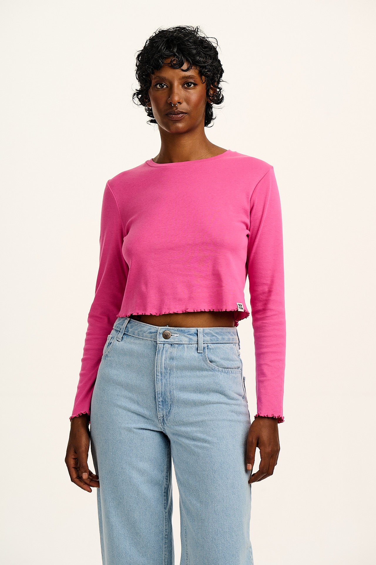Hansel - Long Sleeve Cotton Crop Top in Mulberry Pink